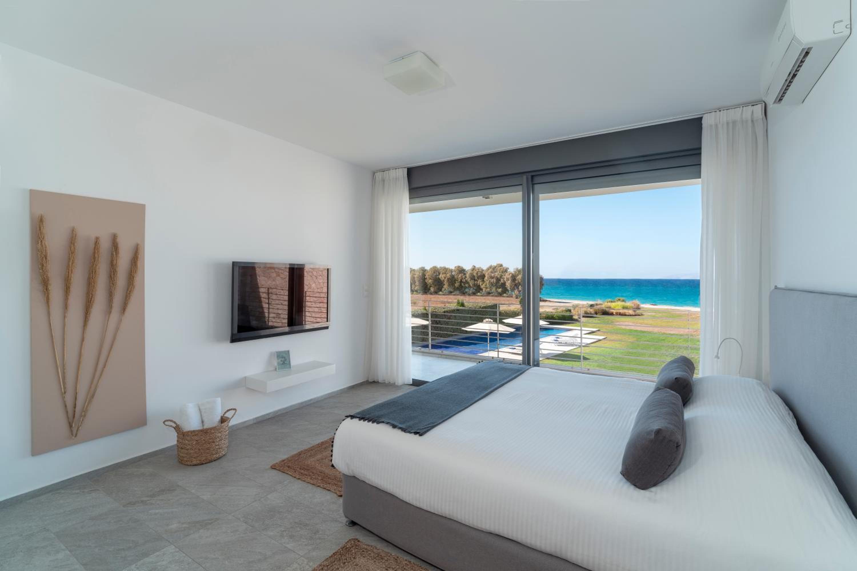 Renee Beach Front Executive Luxury Villa view 2