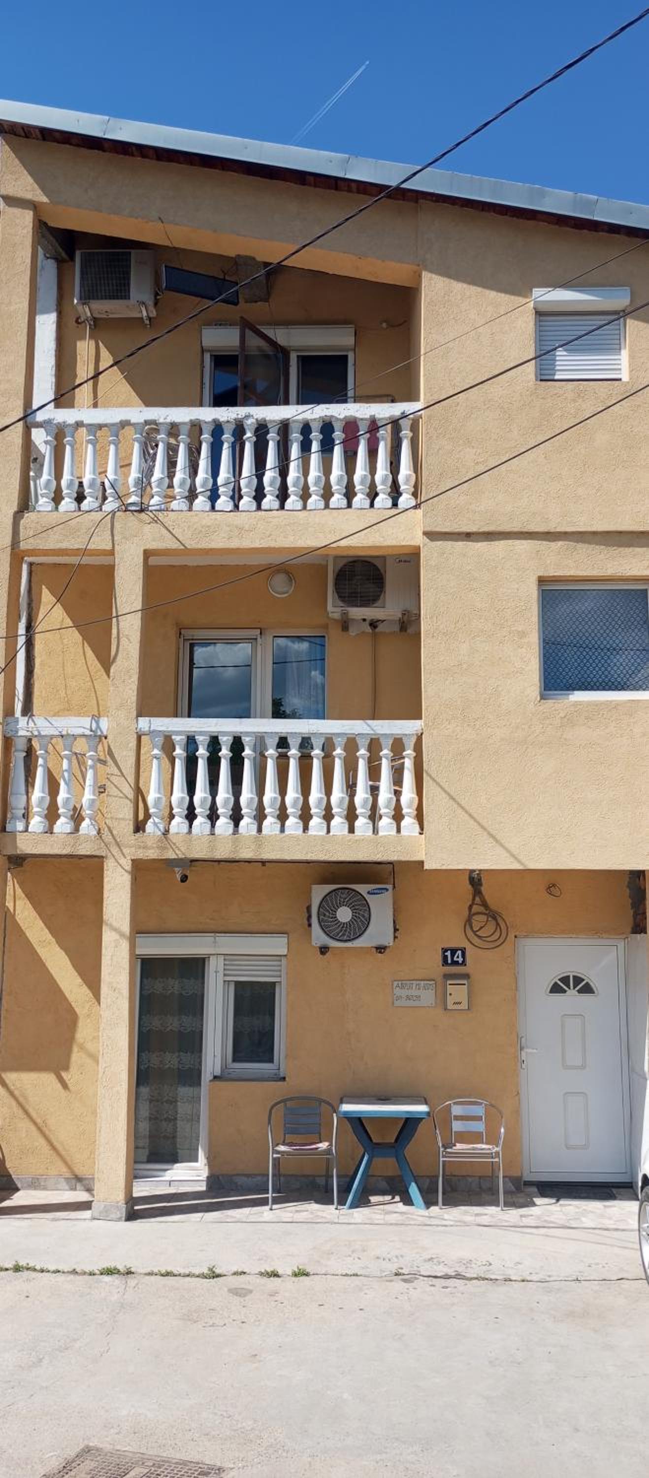 Airport MD Apartment