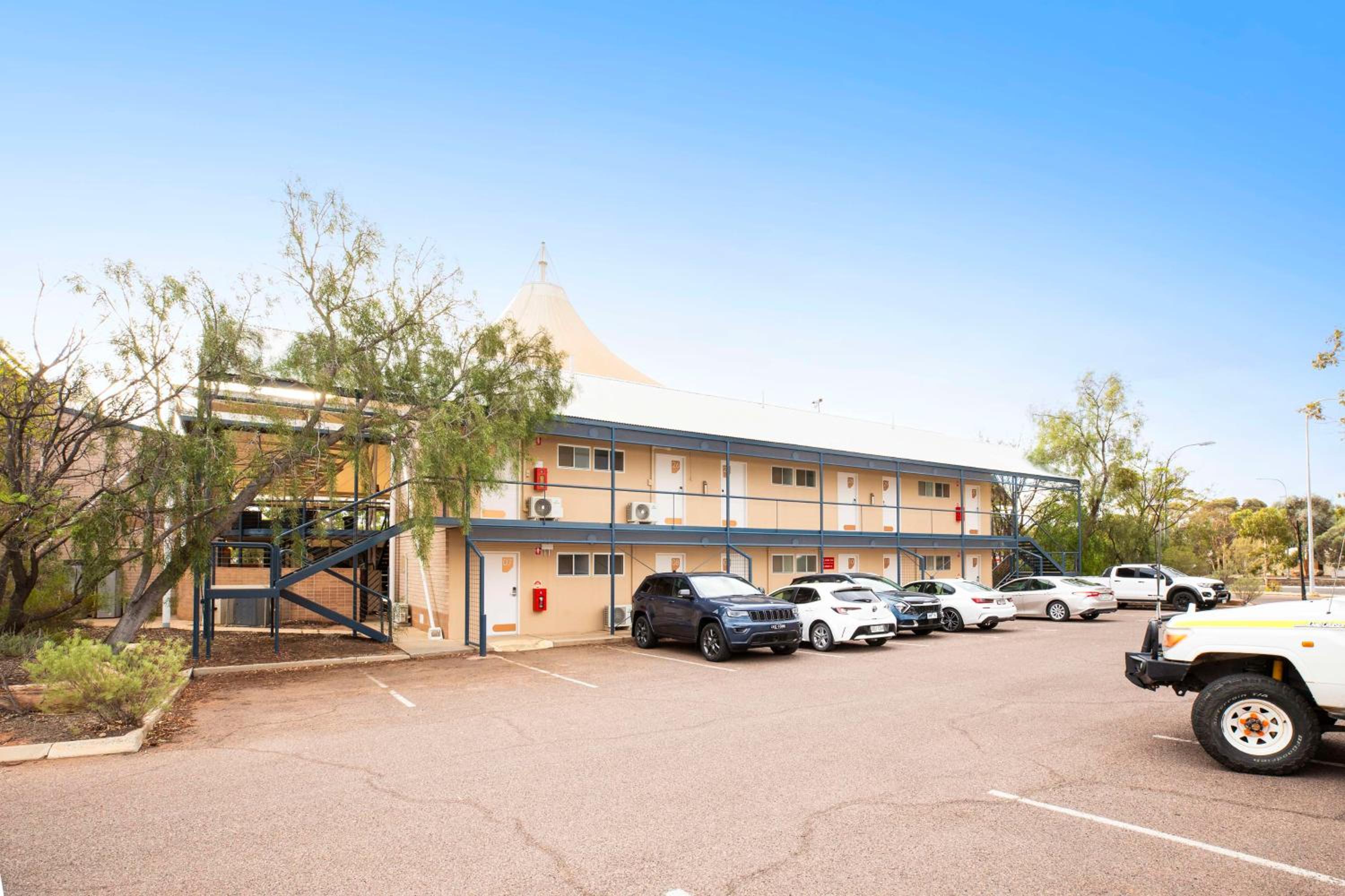 Nightcap at Roxby Downs