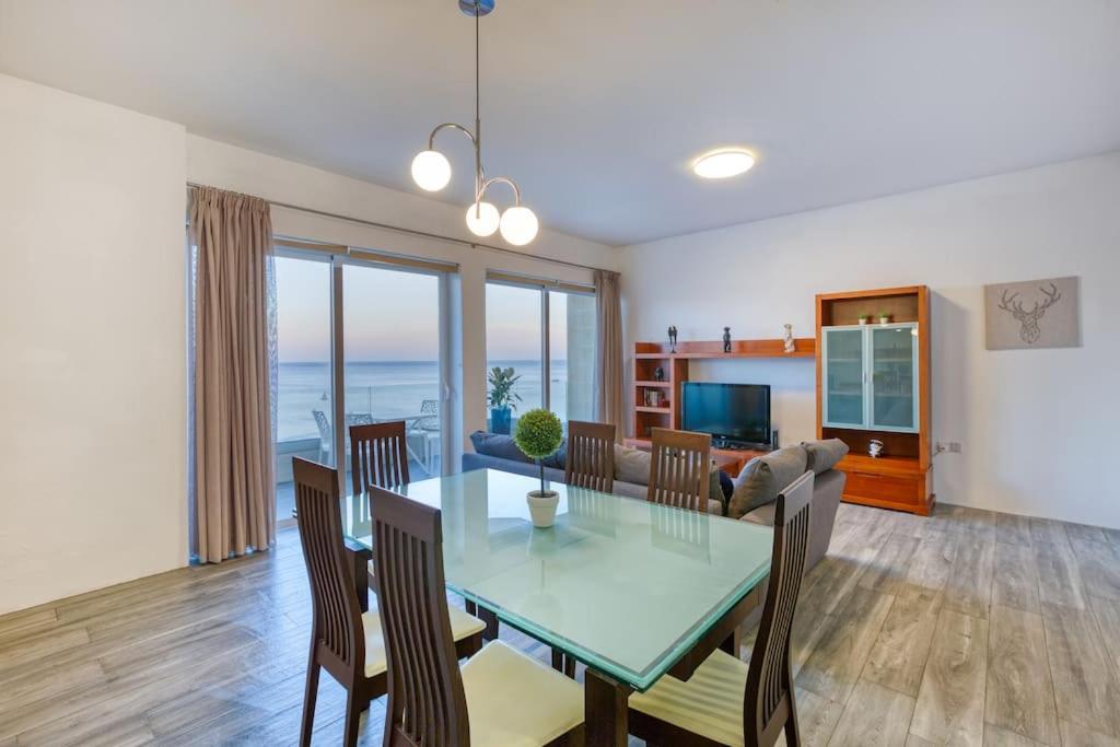 Luxury Waterfront Stay in Prime Sliema Area view 5