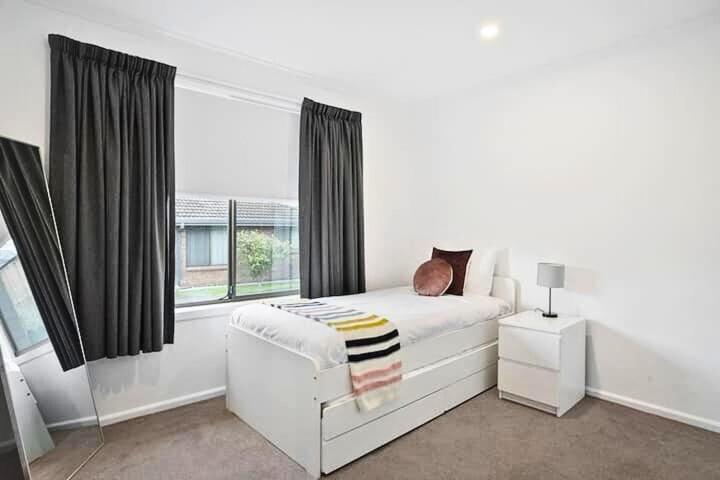 Sandy Bay Cozy Cottage Close to CBD