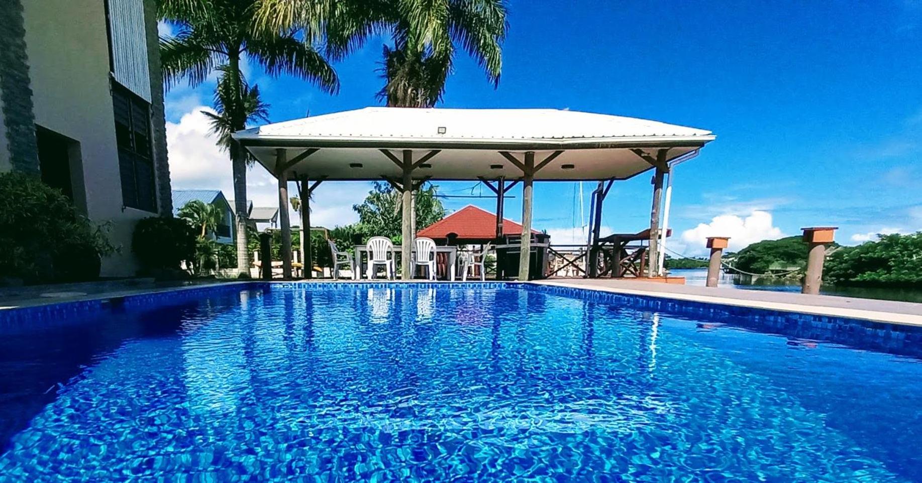 Waterfront Sunset Apartment Nadi