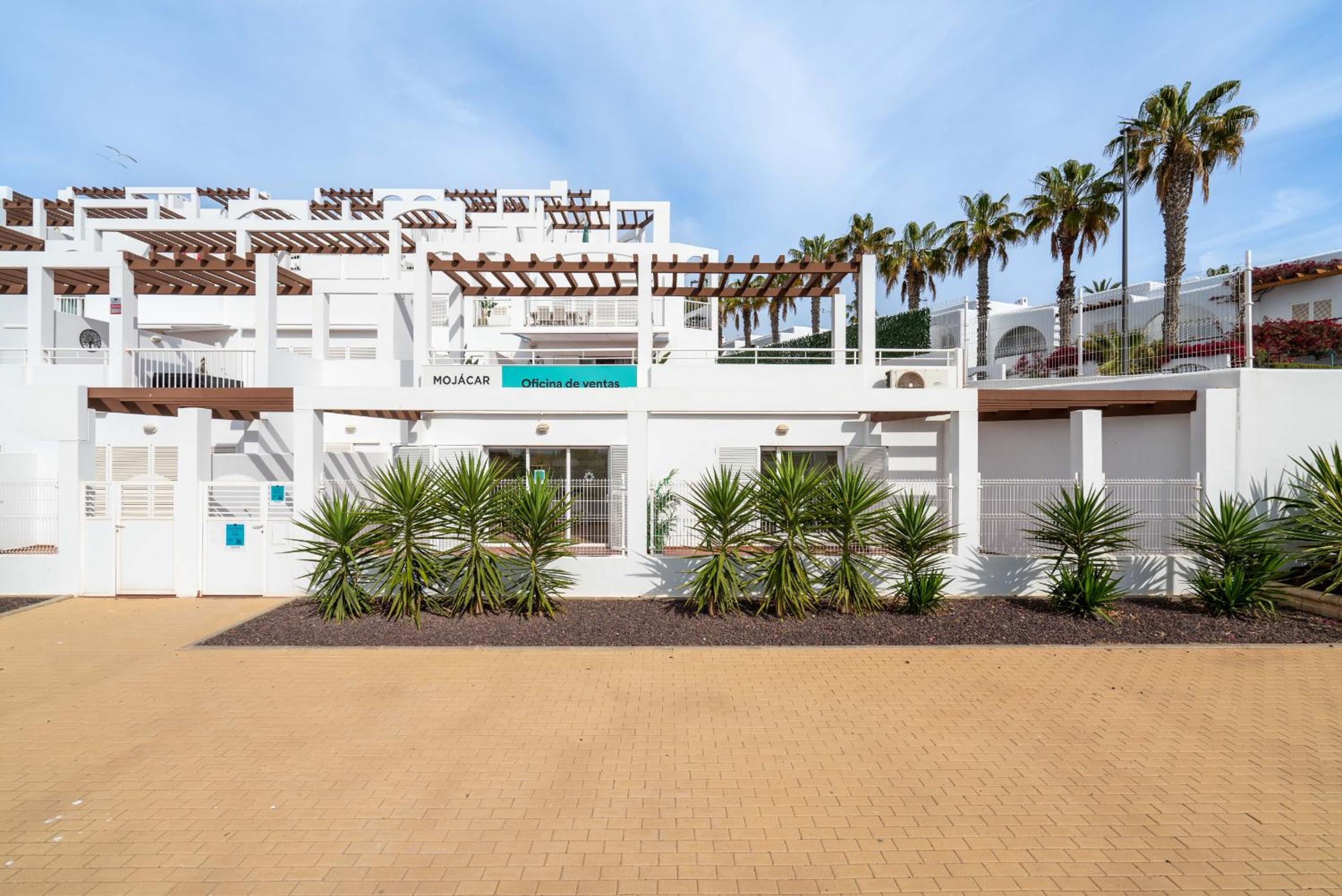 AlmeriaSuite Mojacar Breeze Apartments
