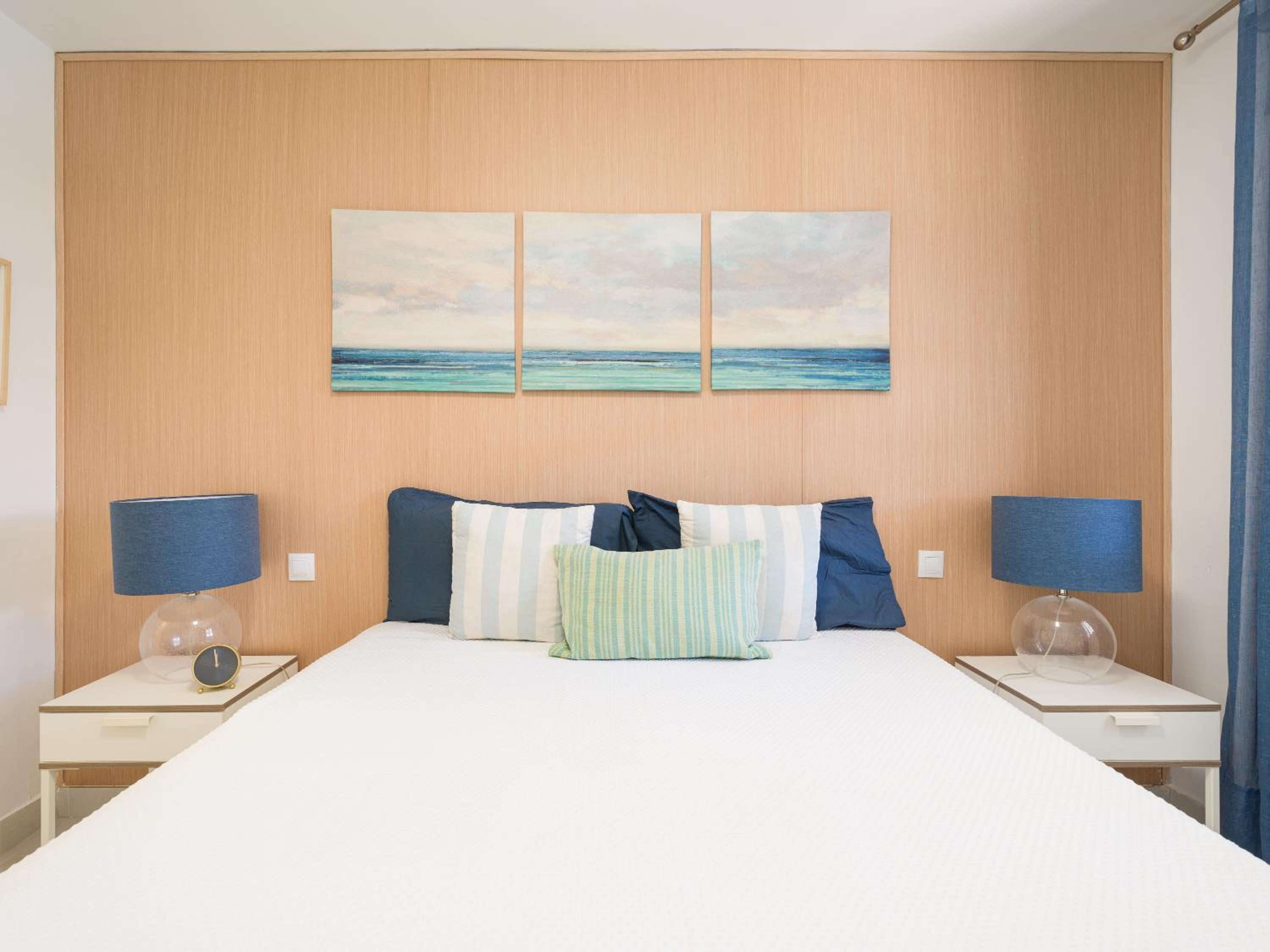 Harbour retreat at the beach by CanaryScape