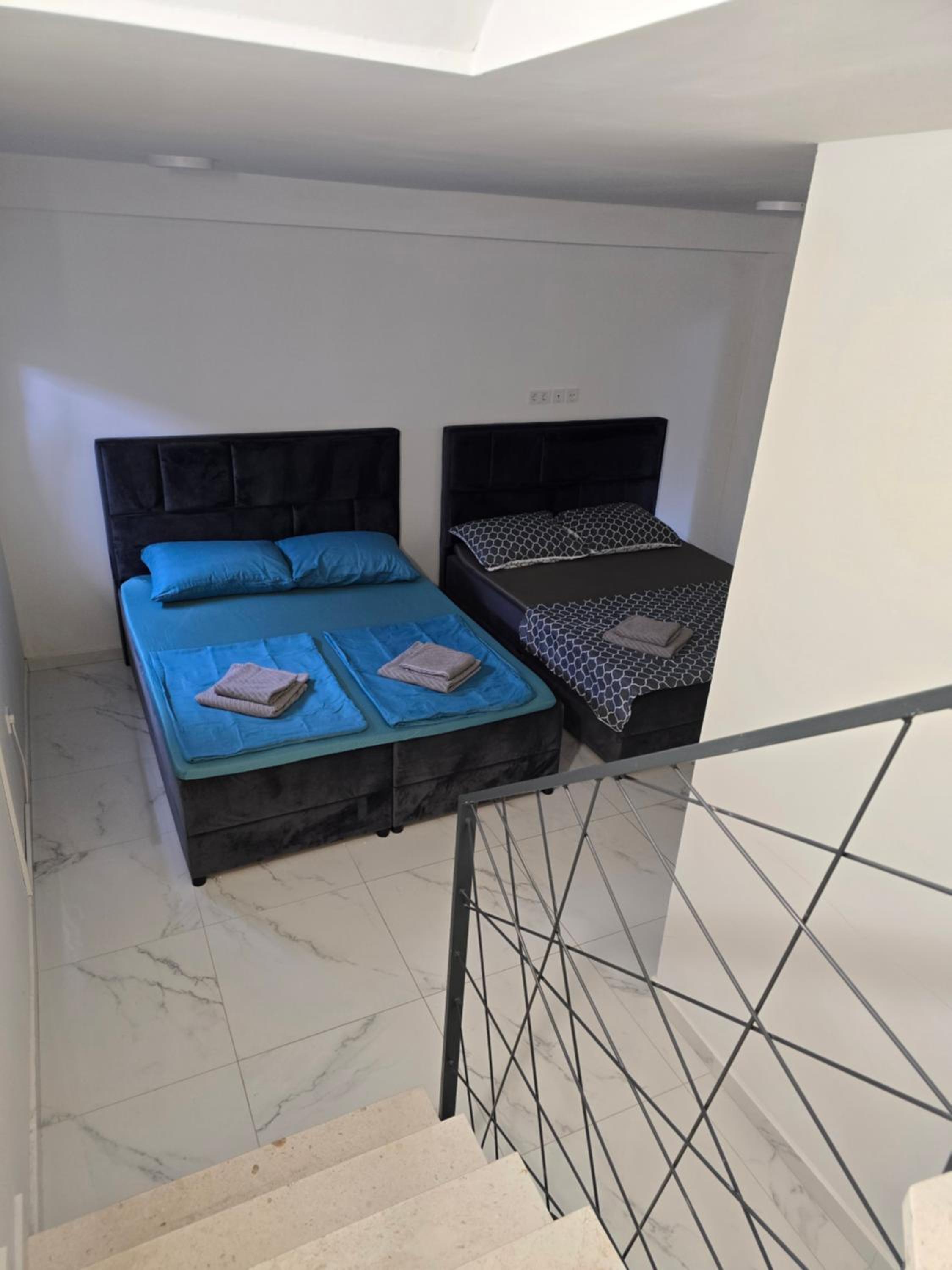 Photo 48