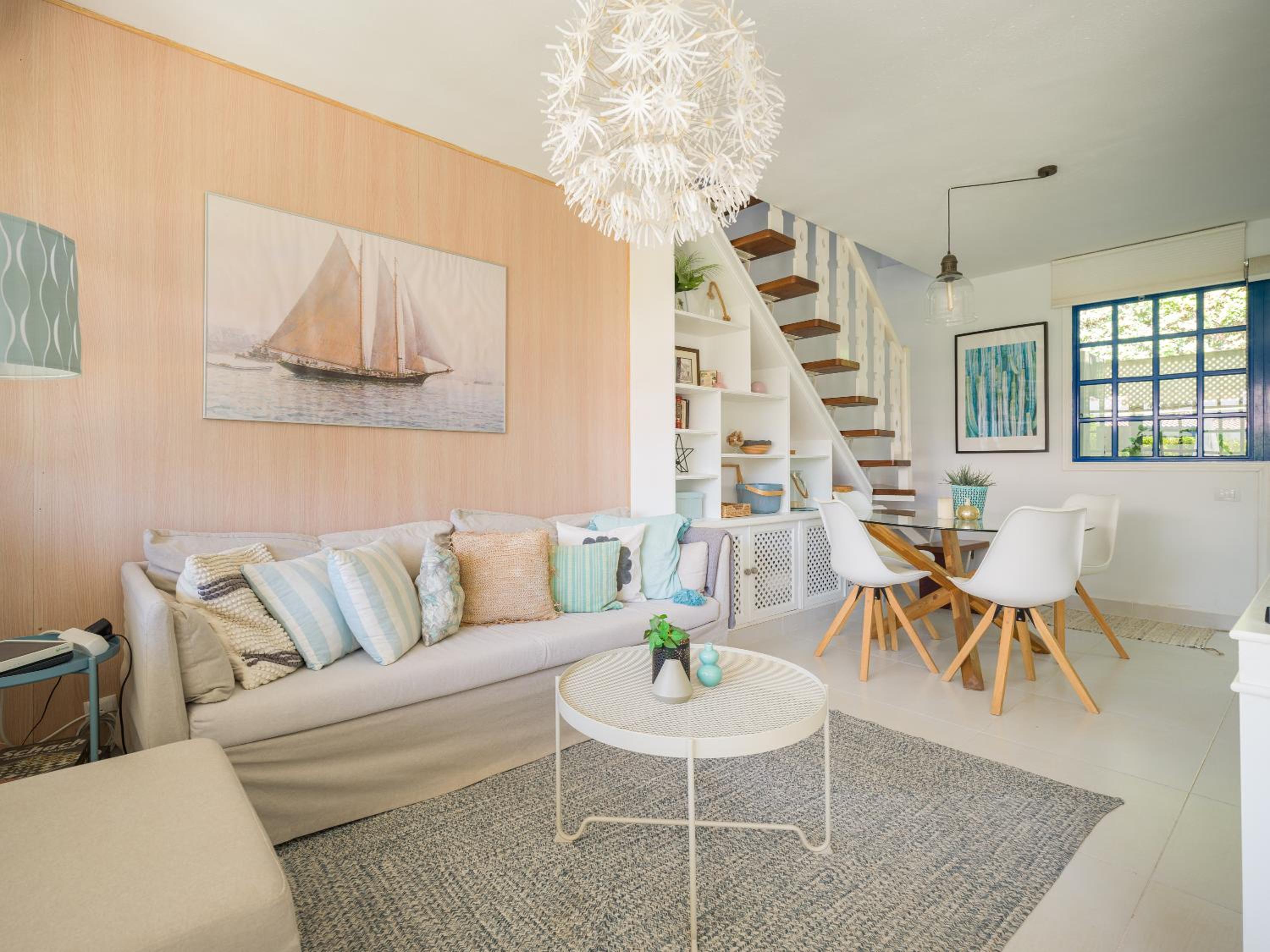 Harbour retreat at the beach by CanaryScape