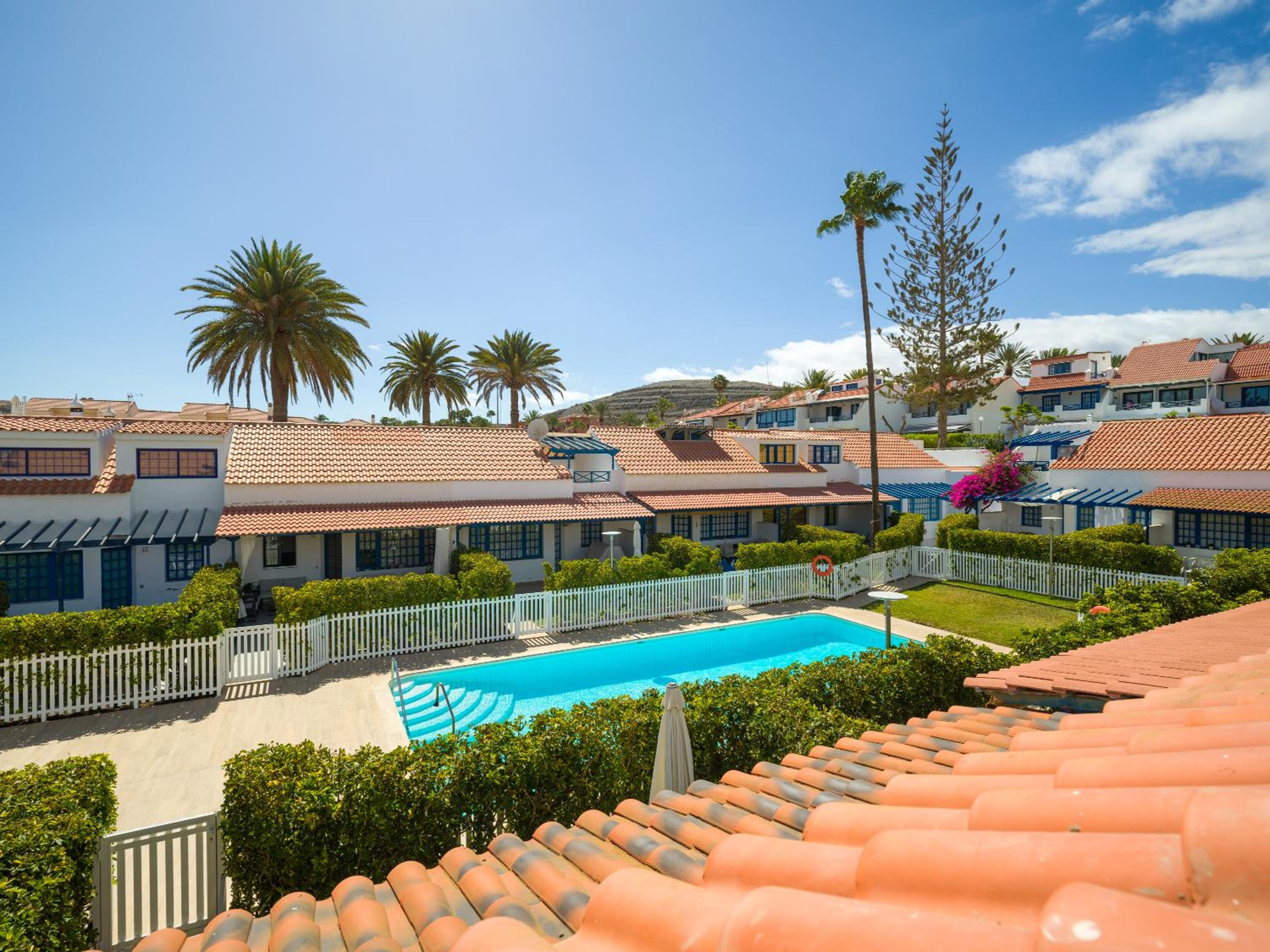 Harbour retreat at the beach by CanaryScape