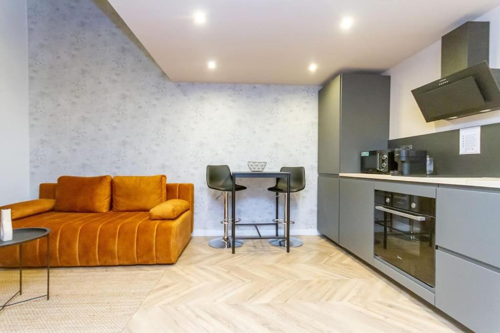 Csengery Modern Loft by NW