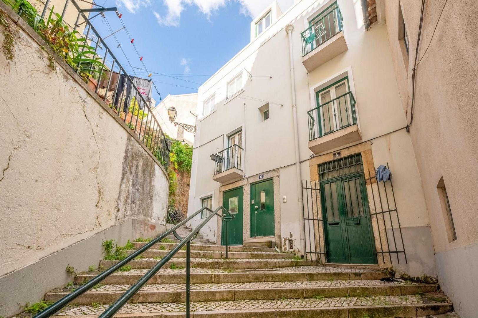 GuestReady - Alfama Modern Loft view 4