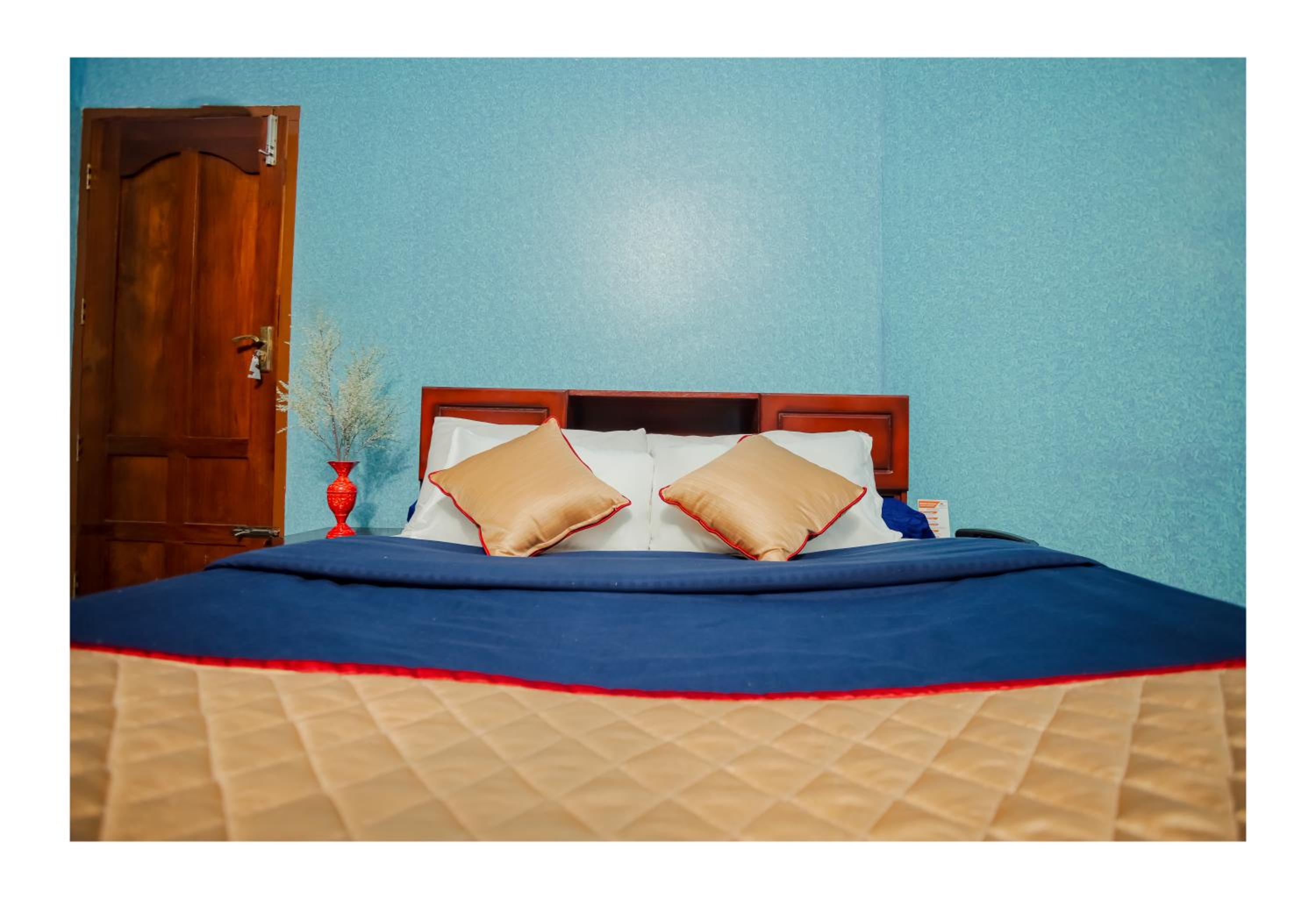 Photo 9
