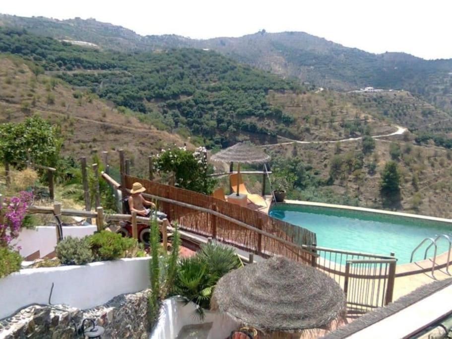 Villa Colina Tropical, between sea and mountains