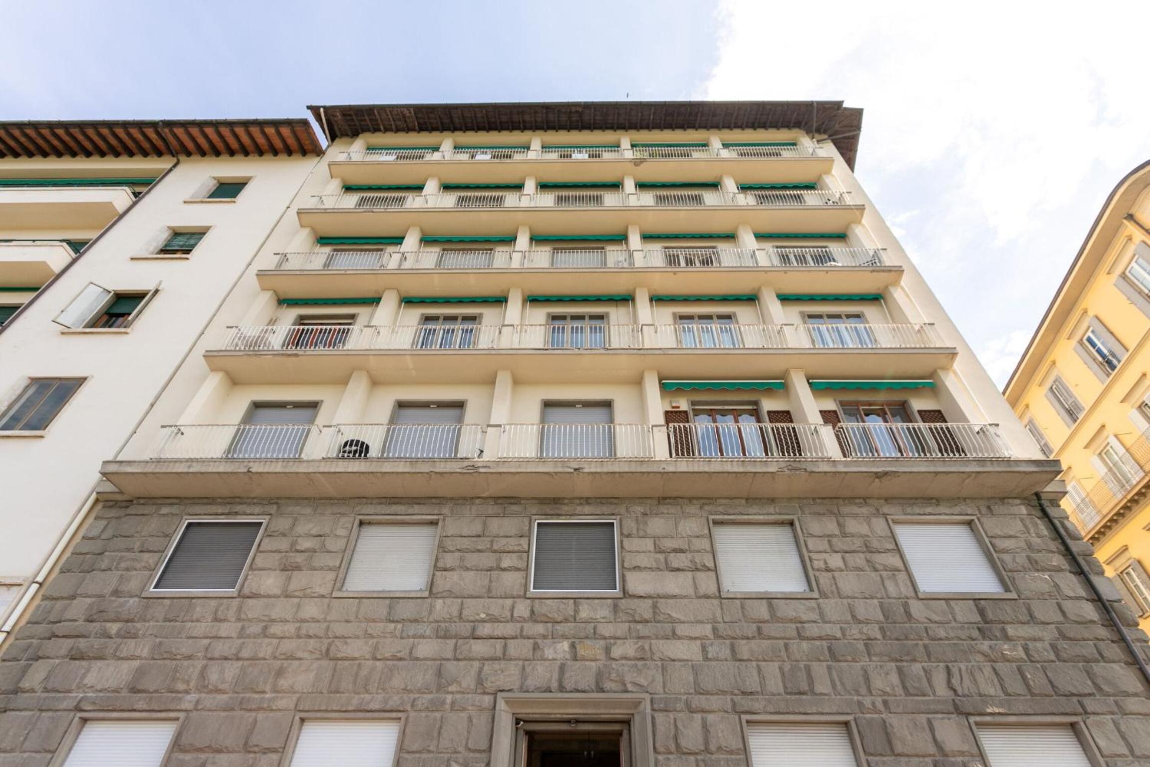 Vespucci 60 Luxury Apt With Garage And Balcony