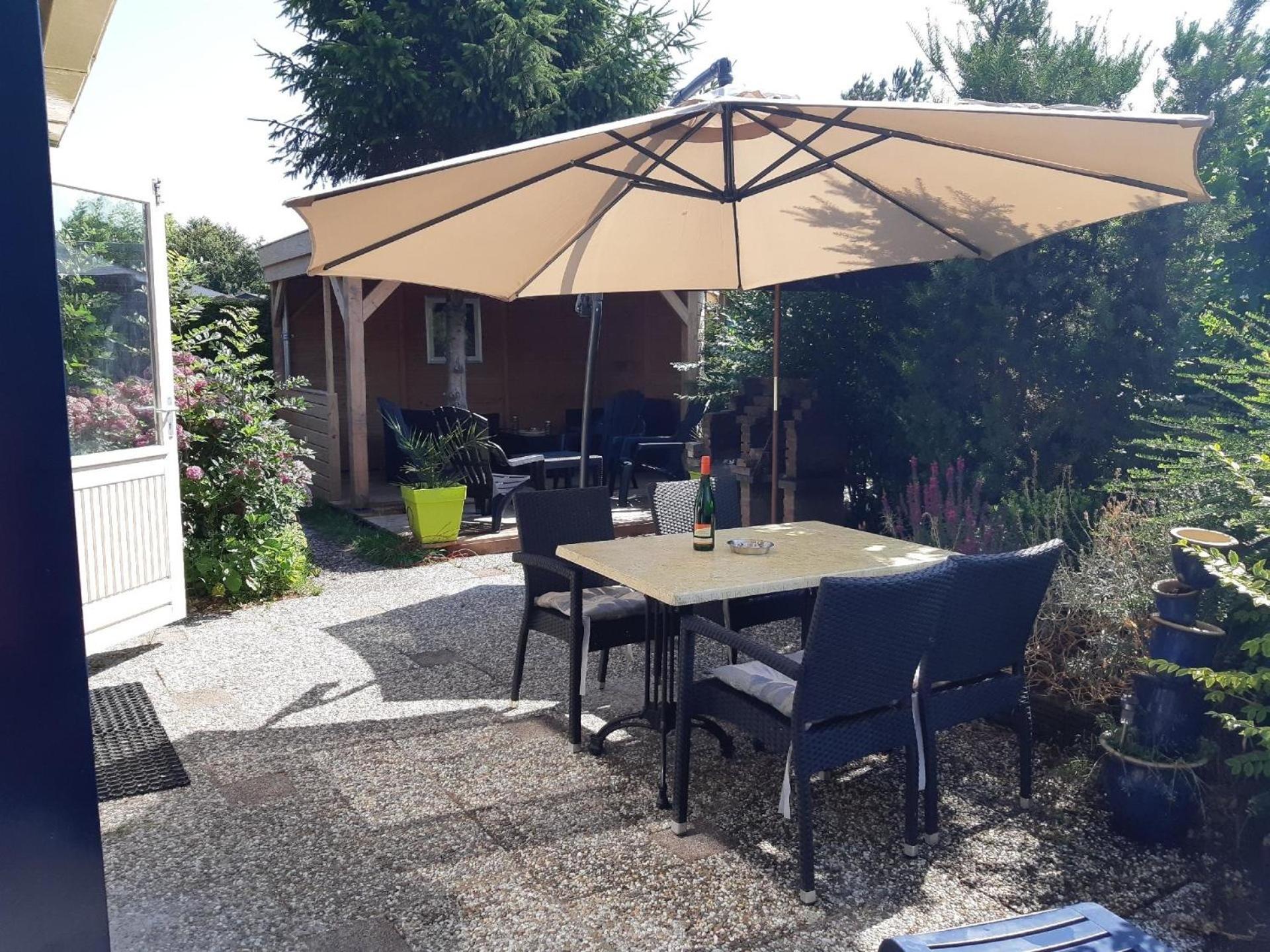 Wunderschönes Haus mit Pool, Garten und Grill