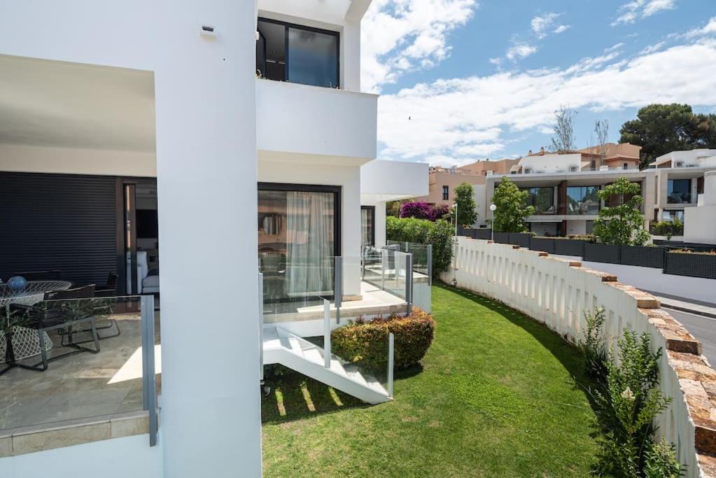 Puente Romano Premium Villa Rooftop & Garden view 2