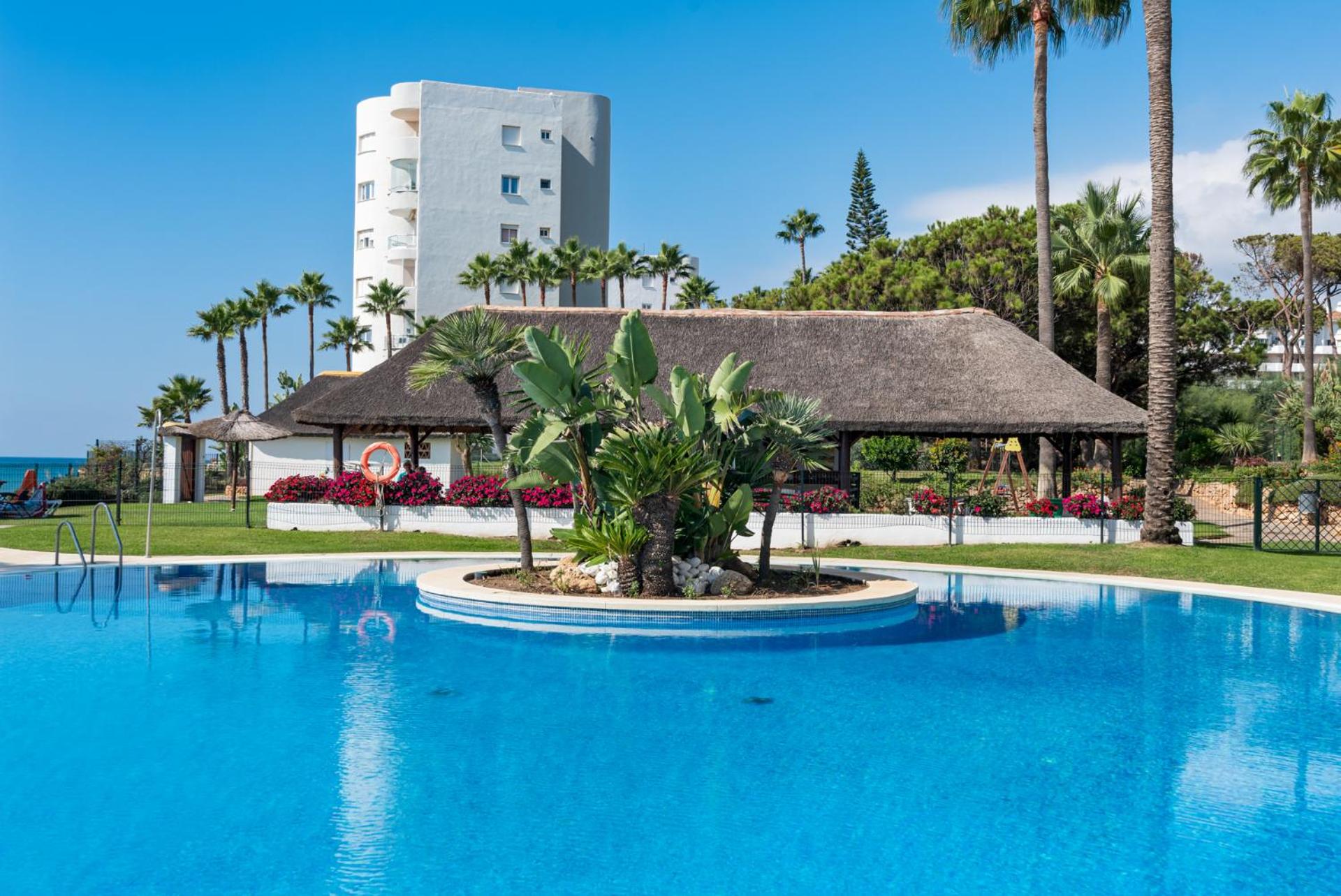 Mi Capricho Beach side Ref 1370 photo 4