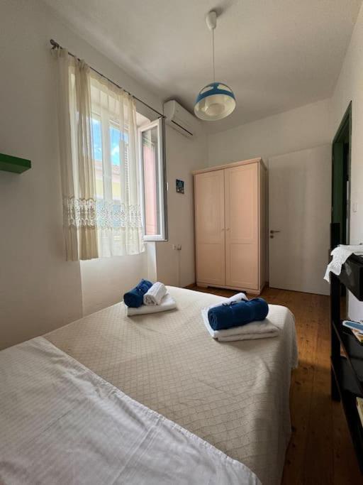 Alechimmo Authentic Corfiot Style House - 2 Bedrooms - Split Level view 2