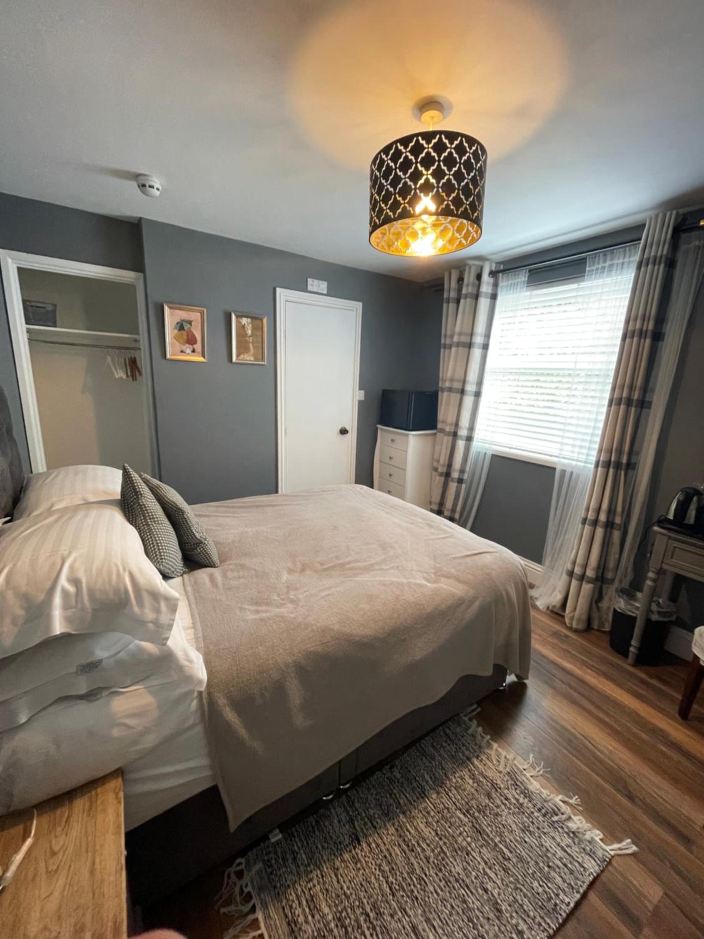 Skyline Guesthouse