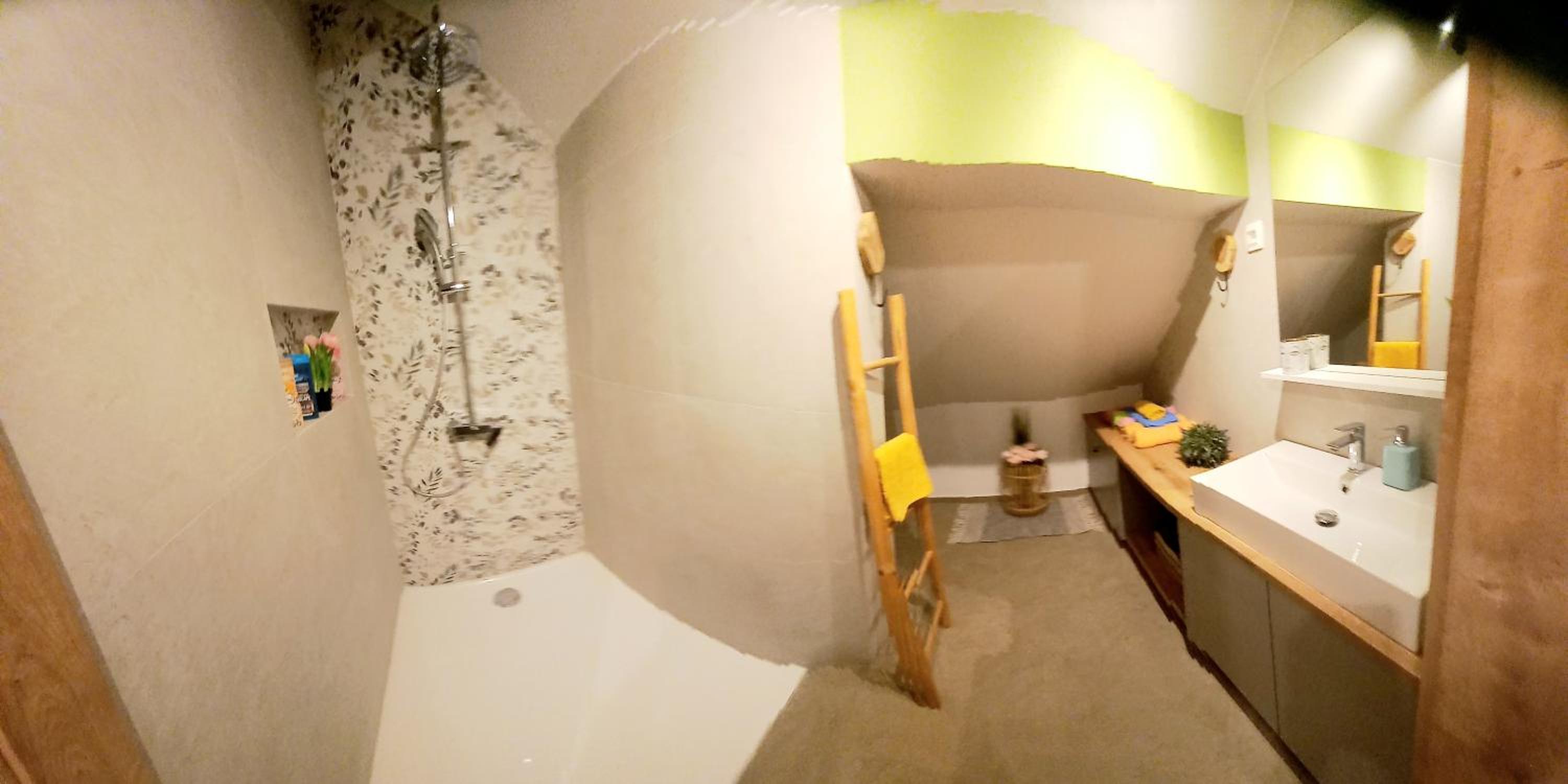 Photo 44
