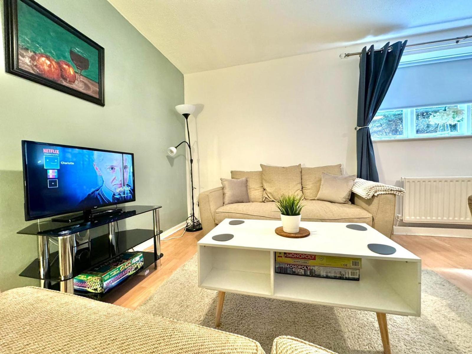 The Alnham, Large 3 bed apartment, Close to the City view 4