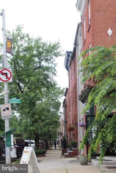 Discover Charm City from a Cozy Retreat