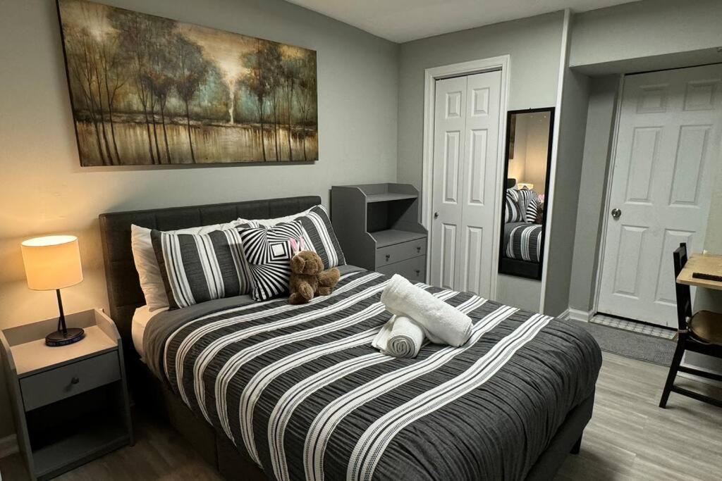 Discover Charm City from a Cozy Retreat