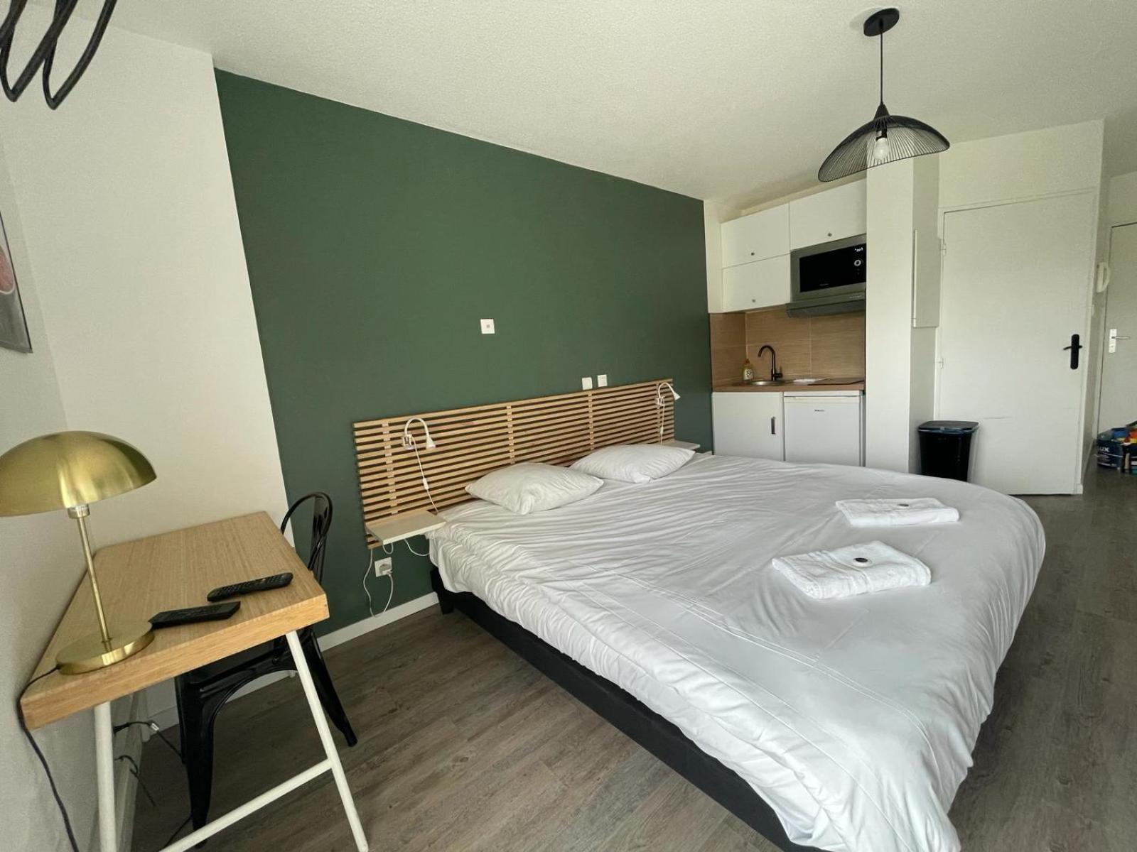 Bel appartement design tout confort (Parking Gratuit) à 10 minutes de Bordeaux, photo 3
