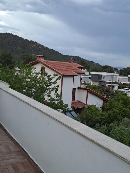 Villa Isra 5 plus 1 Bedroom Villa Private Pool and Garden