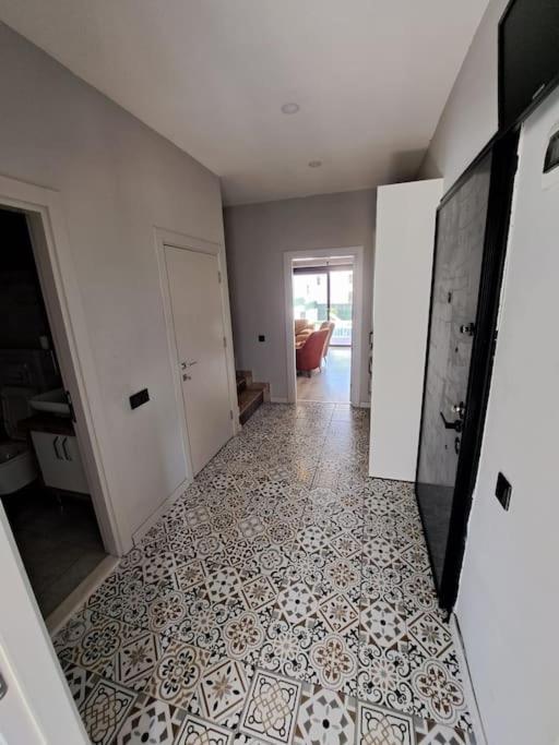 Villa Isra 5 plus 1 Bedroom Villa Private Pool and Garden