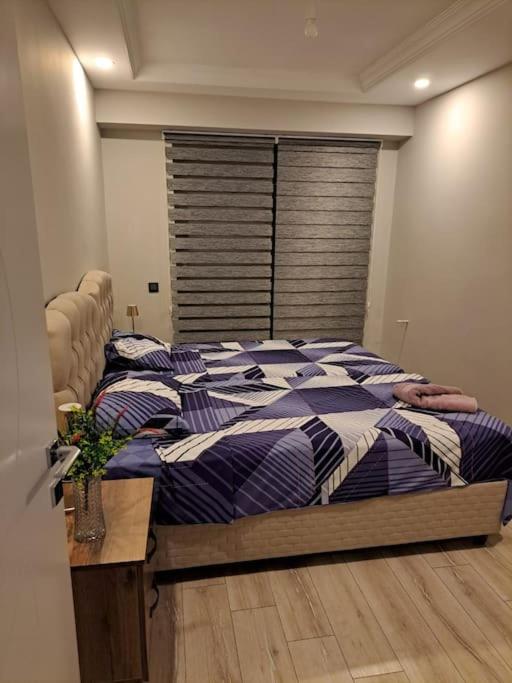 Villa Isra 5 plus 1 Bedroom Villa Private Pool and Garden