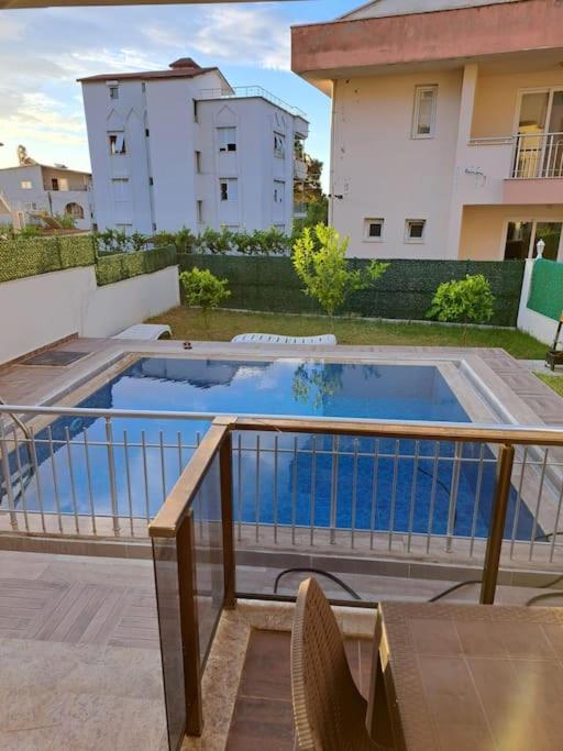 Villa Isra 5 plus 1 Bedroom Villa Private Pool and Garden
