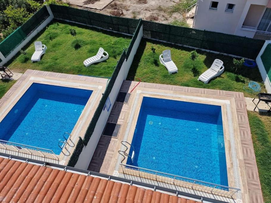 Villa Isra 5 plus 1 Bedroom Villa Private Pool and Garden
