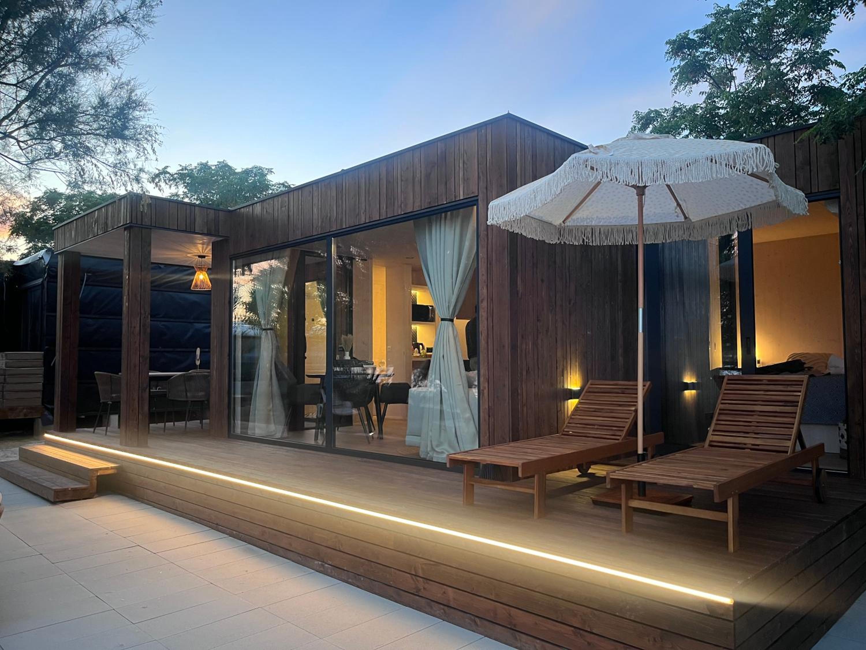 10gardens Premium Mobile Homes with private jacuzzi & sauna by OIKO Collection view 3