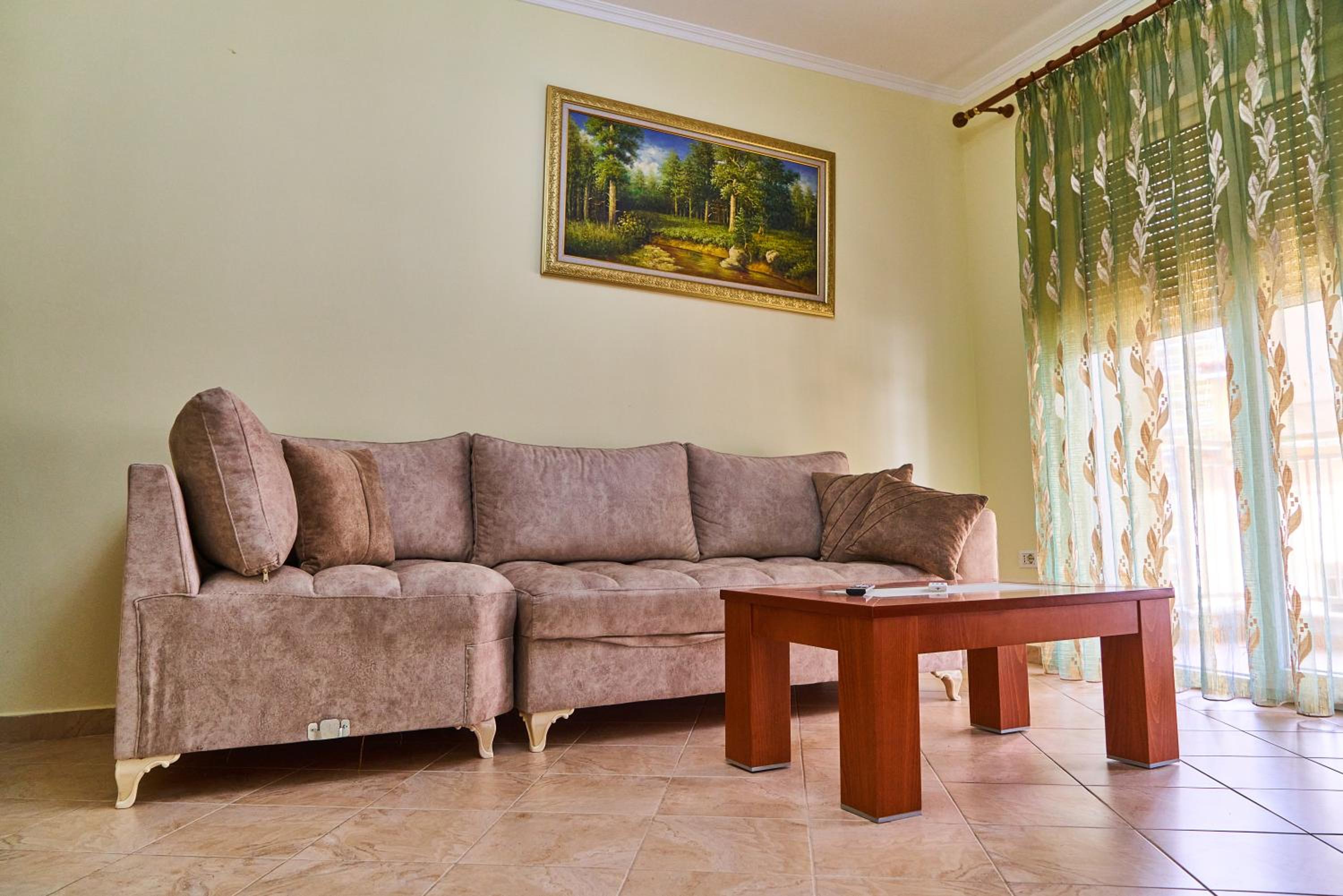 Kalpazo Home Skanderbeg Square Tirana