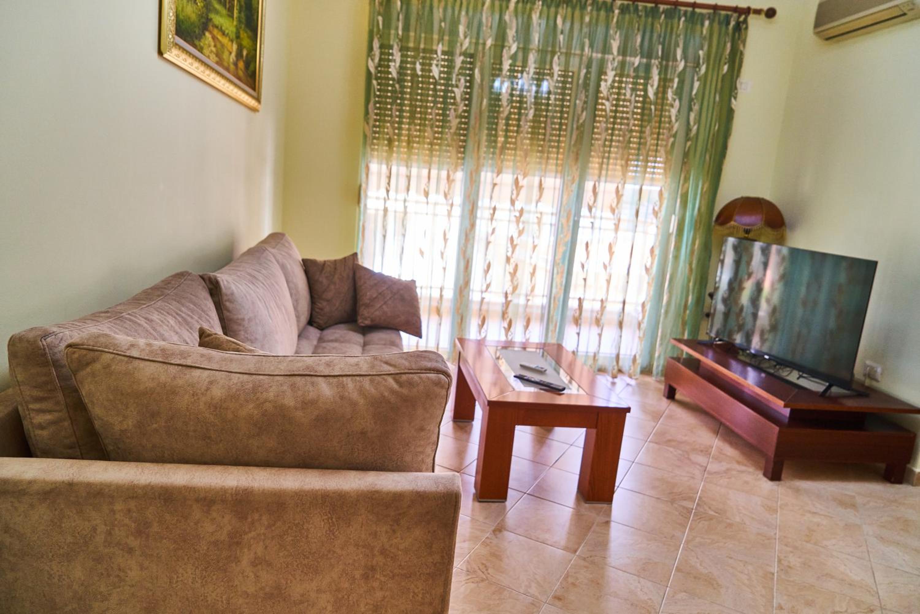 Kalpazo Home Skanderbeg Square Tirana