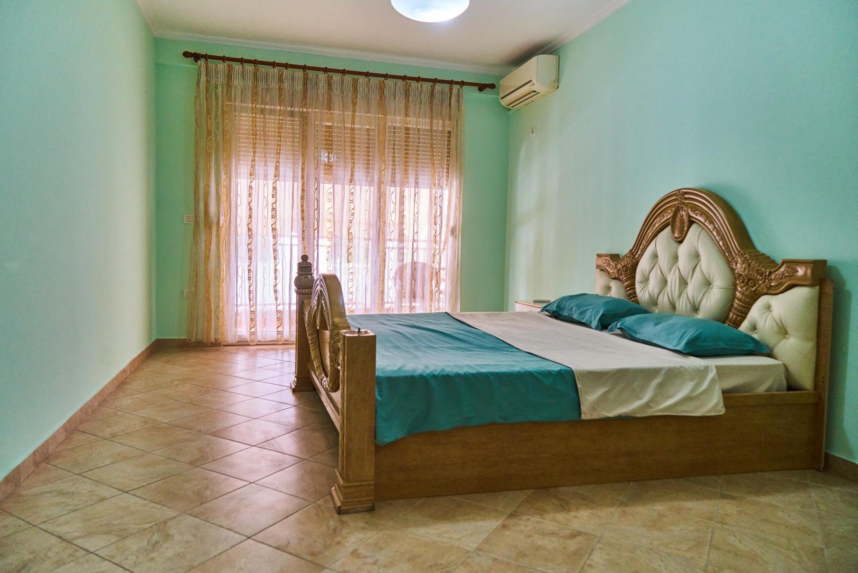 Kalpazo Home Skanderbeg Square Tirana