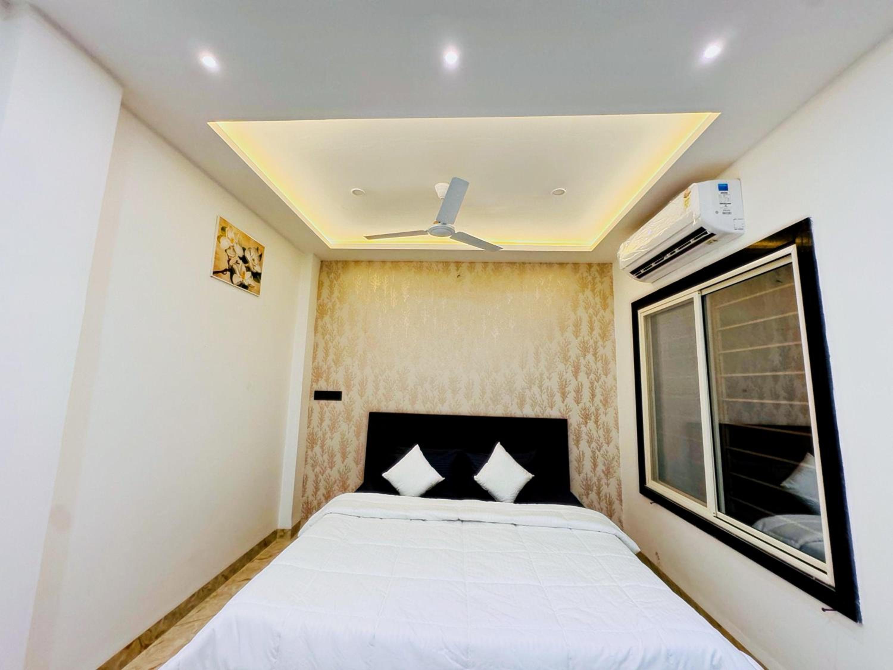 Home Escape Azure 3BHK Bunglow Near Apollo DB City, photo 28