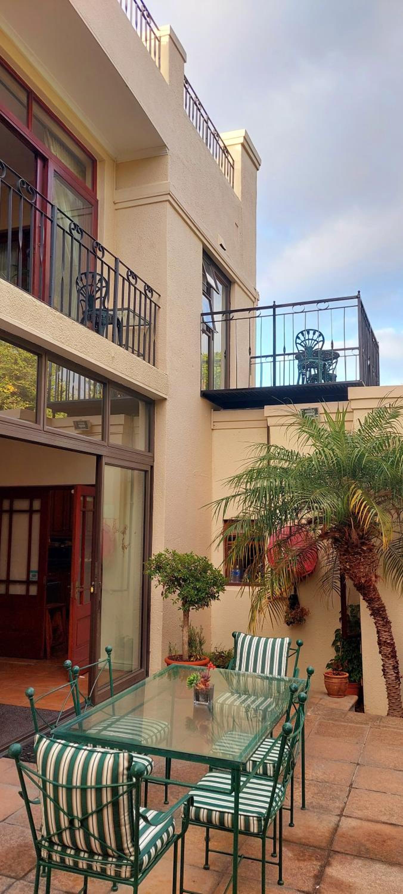 Riversong Guest House