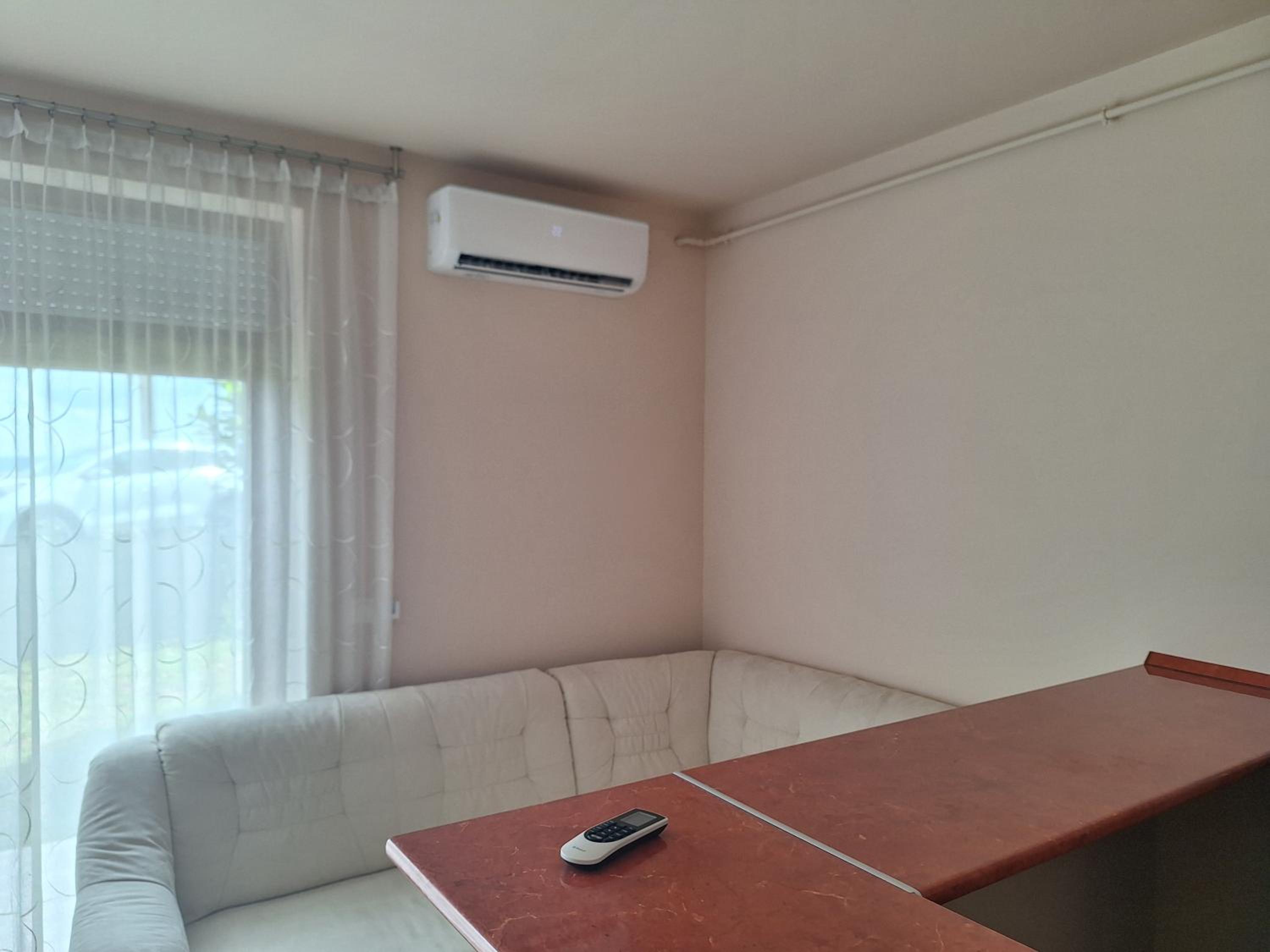 Makra-tető Öregtölgy Apartman