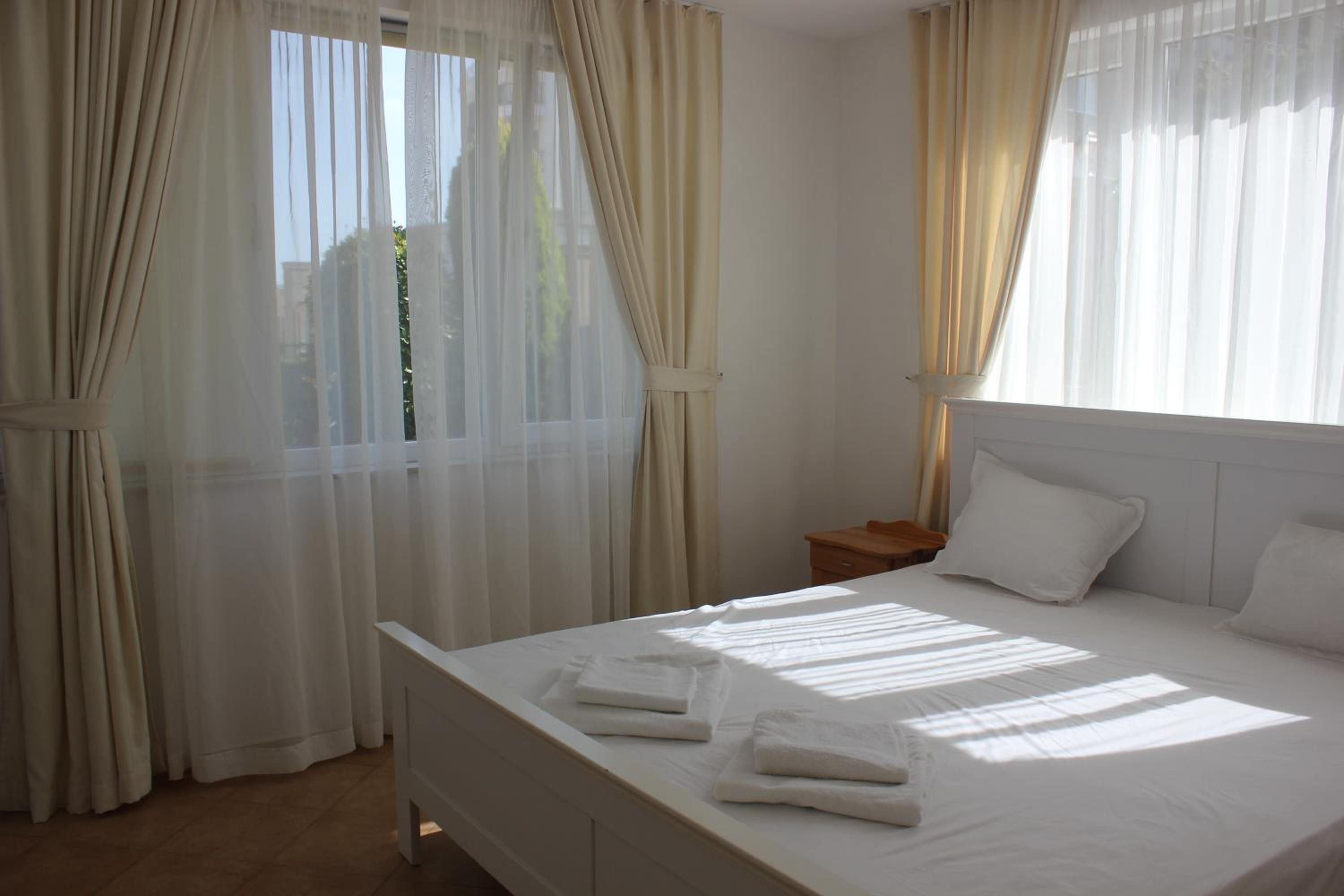 Atia Resort