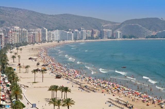 Cerca del mar, ascensor, descuentos semanales 4 personas