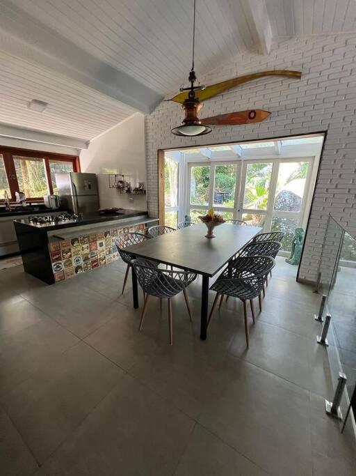 Casa em condomínio - Ilha Bela