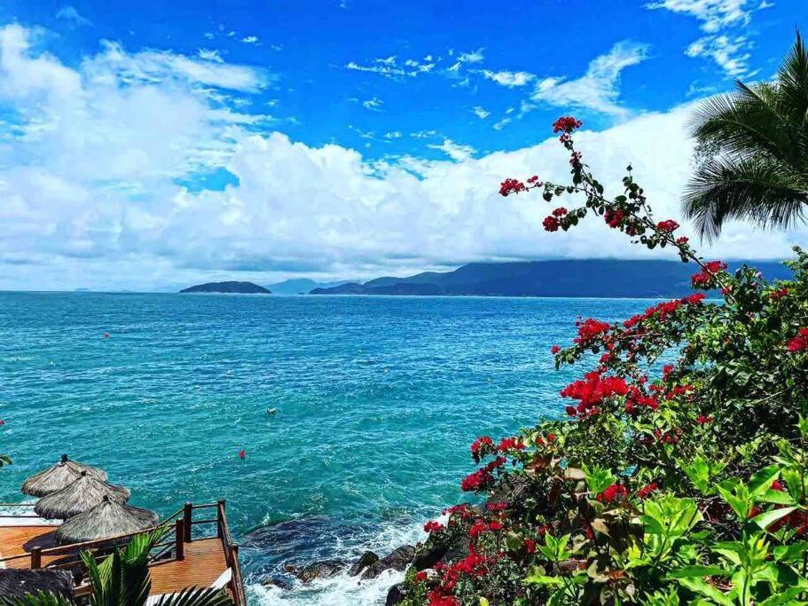Casa em condomínio - Ilha Bela