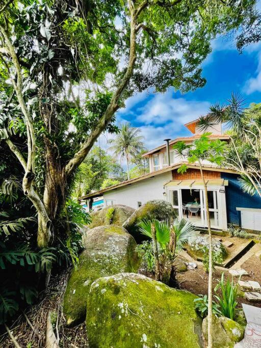 Casa em condomínio - Ilha Bela