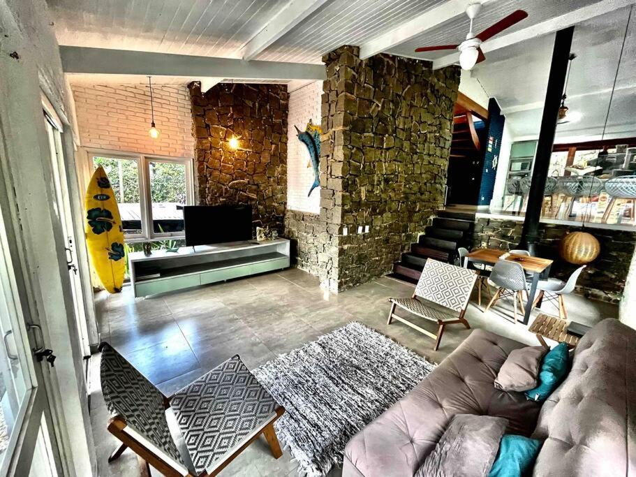 Casa em condomínio - Ilha Bela