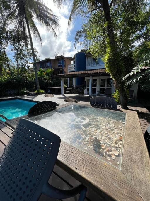 Casa em condomínio - Ilha Bela