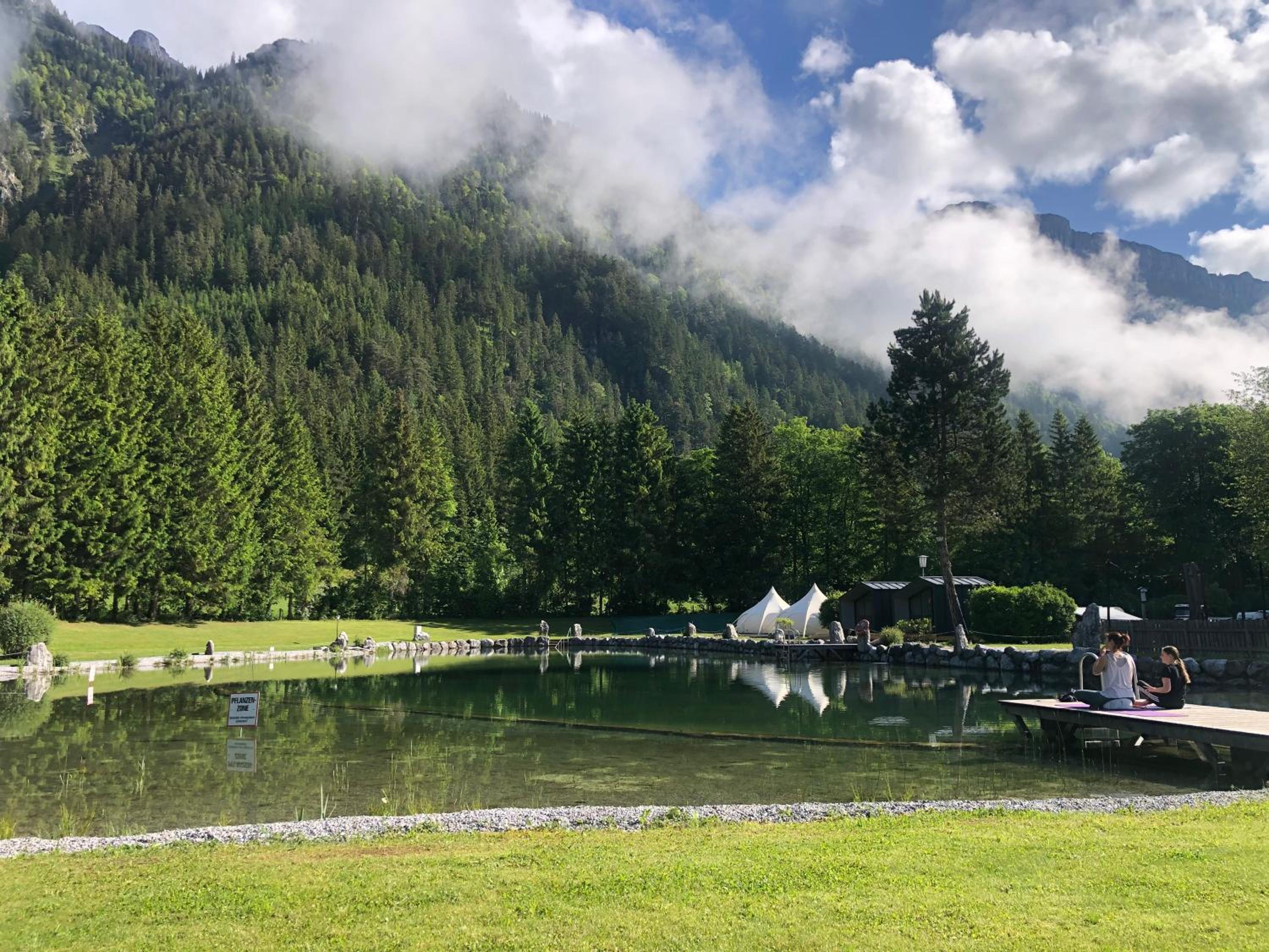 Camping & Ferienunterkünfte Steinplatte