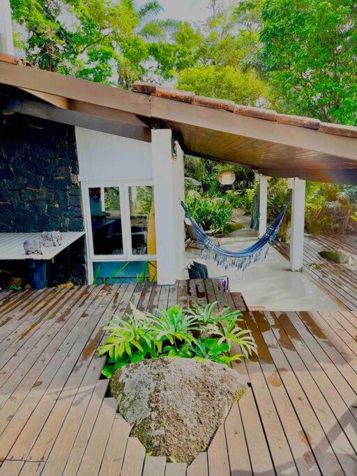 Casa em condomínio - Ilha Bela