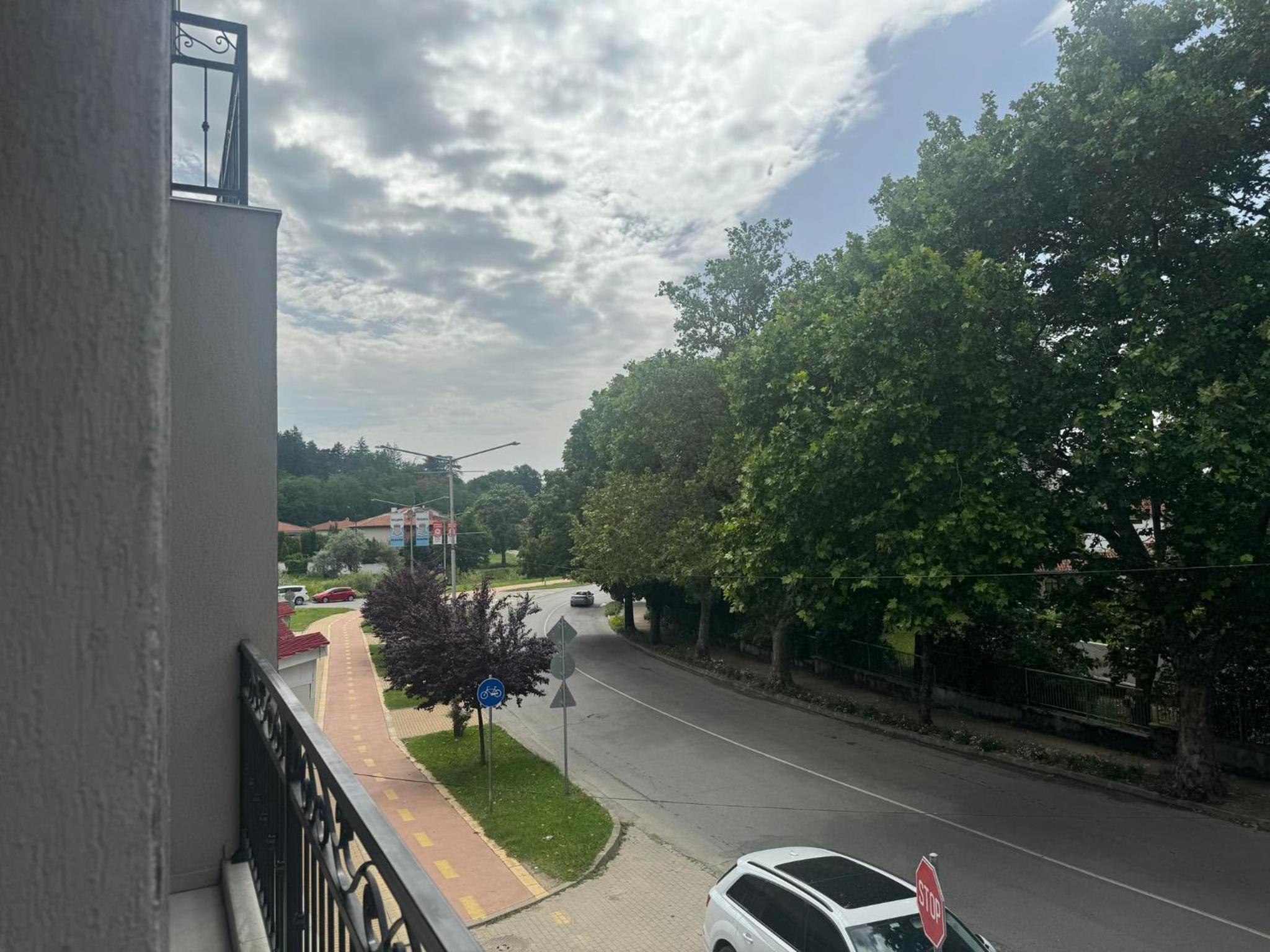 LUXURY PLACE APARTAMENTS DARIS-frre parking