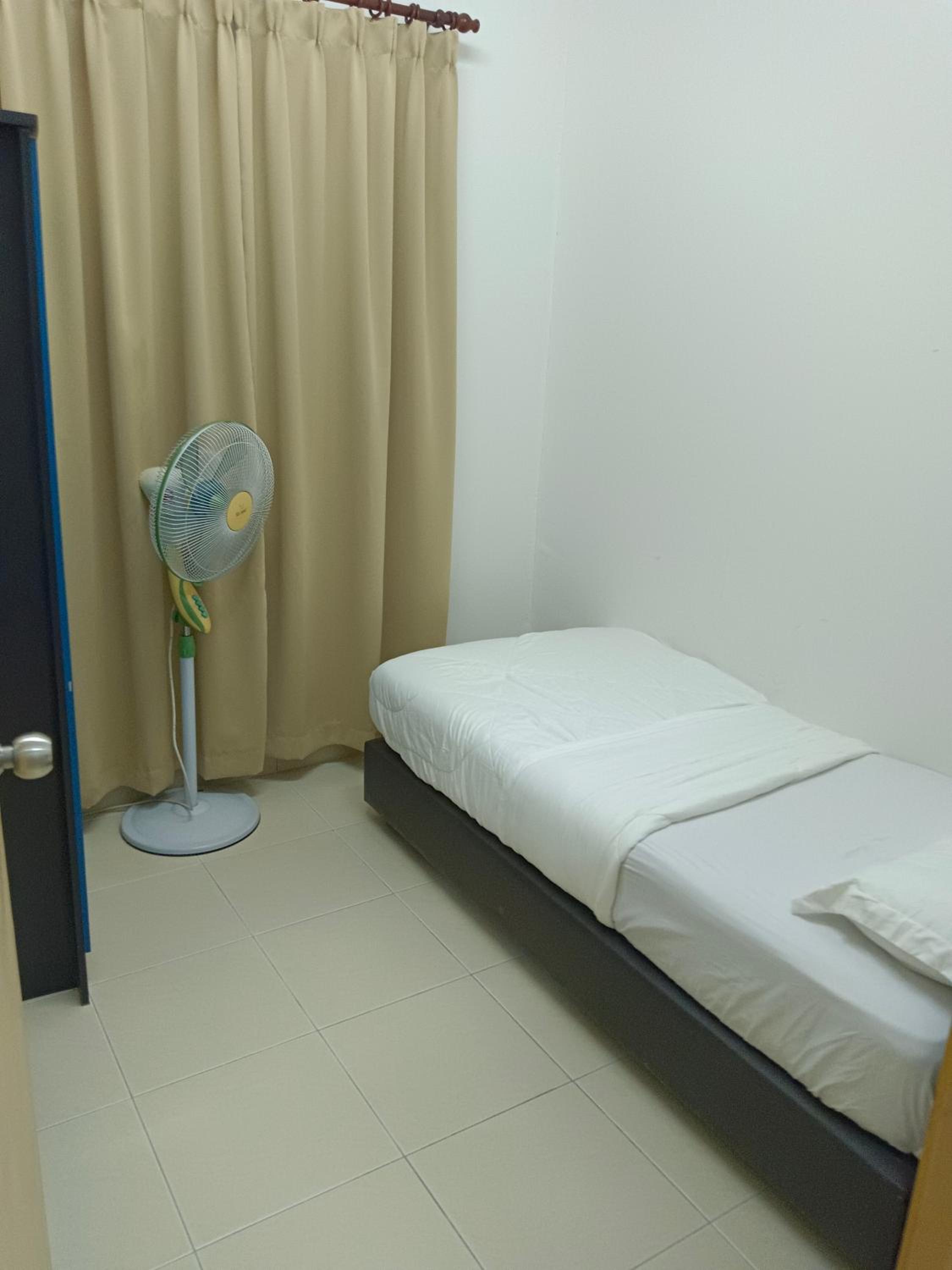 pelangi mall homestay