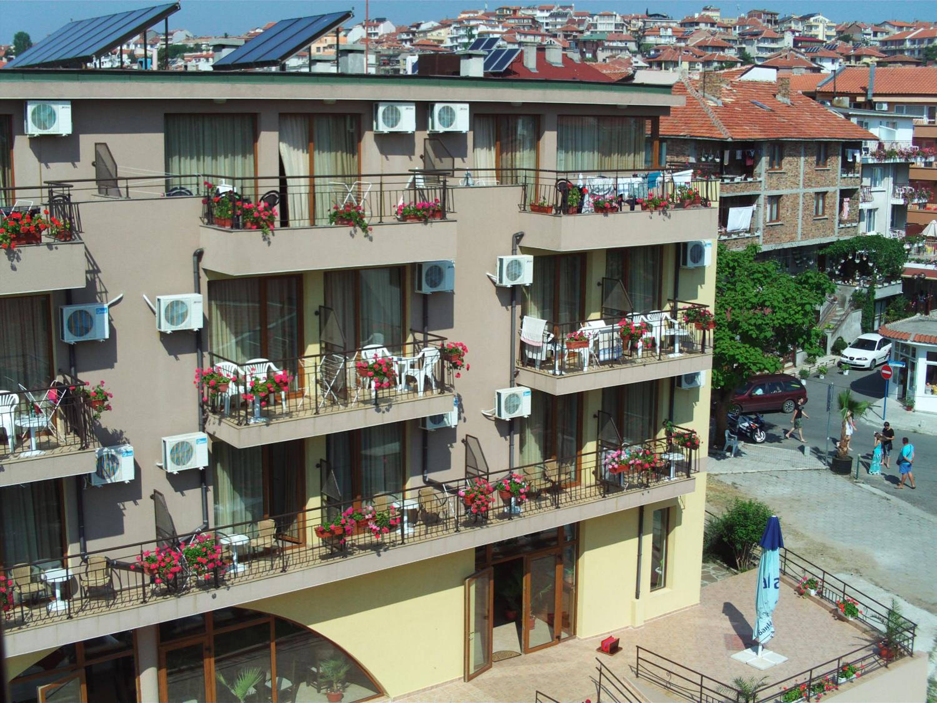 Hotel Kandrovi Sozopol - Image 1